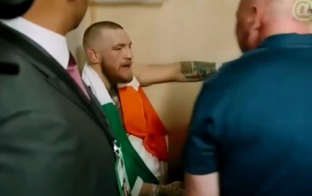 BLOG: Vídeo: Conor McGregor pede desculpas a Dana após derrota para Mayweather