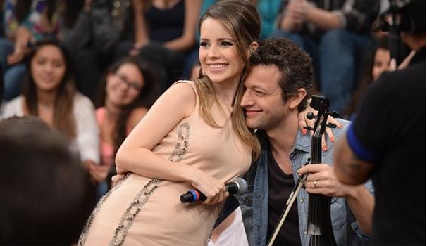 Sandy e o marido Lucas Lima antes do nascimento de Theo (Foto: Zé Paulo Cardeal/ TV Globo) Sandy e o marido Lucas Lima antes do nascimento de Theo (Foto: Zé Paulo Cardeal/ TV Globo)