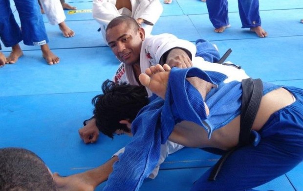Serginho promoveu seminário de jiu-jitsu em Sergipe (Foto: Reprodução/Facebook)