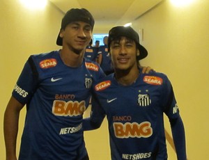 Ganso e Neymar Santos (Foto: Marcelo Hazan / Globoesporte.com)