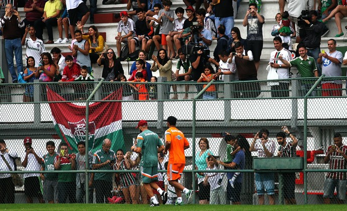 Ronaldinho laranjeiras torcida (Foto: Nelson Perez/Fluminense FC) Ronaldinho laranjeiras torcida (Foto: Nelson Perez/Fluminense FC)