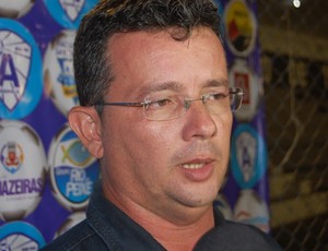 Tassiano Gadelha, técnico do Internacional de Teixeira (Foto: Silas Batista / GloboEsporte.com/pb)