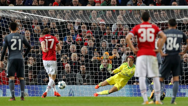 2017-10-31t214802z_1172904982_rc1f11afd6