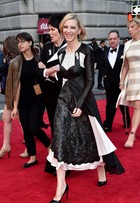 Veja o estilo de Cate Blanchett e outras famosas no Tony Awards