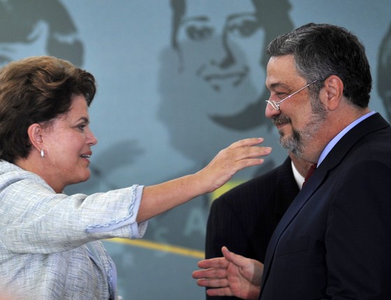 Dilma e Antonio Palocci (Foto: Agência Brasil)