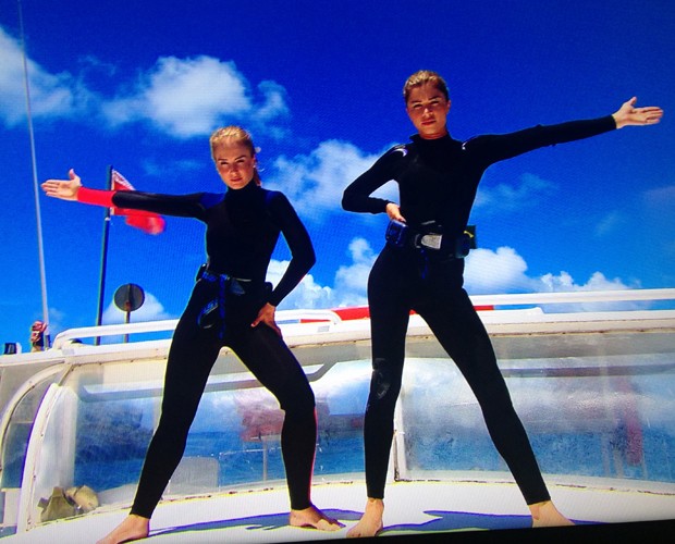 Grazi e Angélica se preparam para mergulho (Foto: Estrelas/Gshow)
