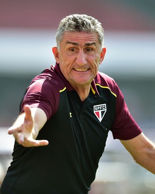 Paton Bauza São Paulo x Chapecoense (Foto: Marcos Ribolli)