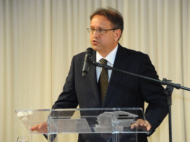 Governador eleito Marcelo Miranda fez discurso em nome de todos os eleitos (Foto: Divulgação/TRE-TO)
