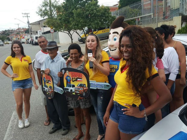 Nazarena dos Santos ganhou quatro Onix Hatch LS 1.0 e faturou 74 mil reais (Foto: Divulgação) Nazarena dos Santos ganhou quatro Onix Hatch LS 1.0 e faturou 74 mil reais (Foto: Divulgação)