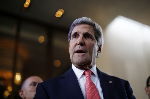 O secretário de Estado dos EUA, John Kerry, dá entrevista nesta sexta-feira (8) em Genebra, na Suíça (Foto: AFP) O secretário de Estado dos EUA, John Kerry, dá entrevista nesta sexta-feira (8) em Genebra, na Suíça (Foto: AFP)
