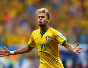 Neymar segundo gol Brasil x Camarões
