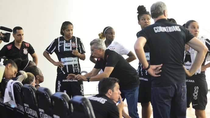 Corinthians/Americana encara Santo André no primeiro passo rumo ao tri