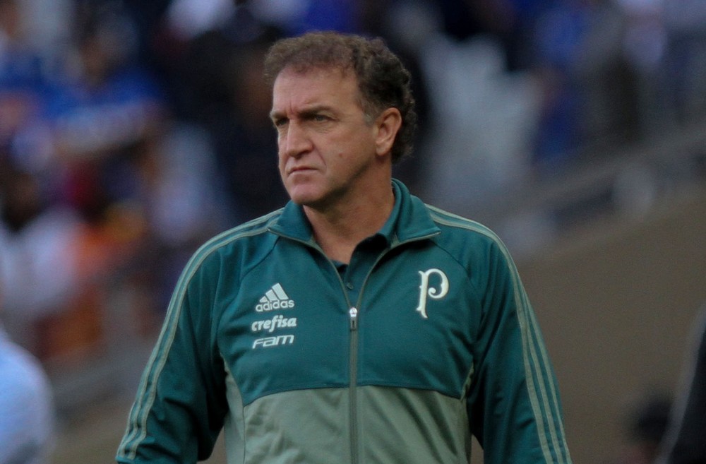  Cuca poupa time e assume culpa por derrota do Palmeiras para o Cruzeiro