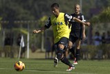 Zizao volta da China, mas não deve continuar no Corinthians