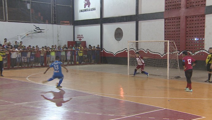 No pênaltis, Cane conquista o Estadual Sub -17 de futsal no Amapá (Foto: Reprodução/TV Amapá)