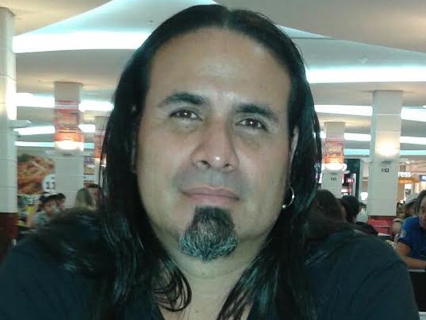 Tony Ilha, vocalista da banda Erva Daninha, morreu após levar um choque elétrico (Foto: Arquivo Pessoal)