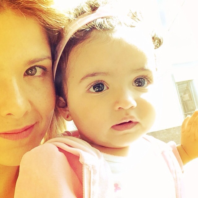 Samara Felippo e a <b>filha Lara</b> (Foto: Reprodução/Instagram) - samara