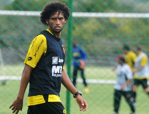 William Rocha, zagueiro do Sport (Foto: Aldo Carneiro / Pernambuco Press)