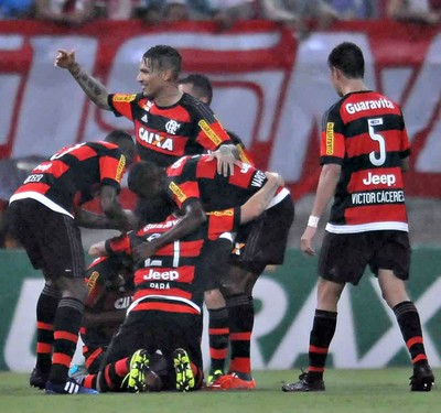 Náutico e Flamengo (Foto: Aldo Carneiro / Pernambuco Press)