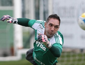 Prass não vê time pressionado por empates, mas diz: 