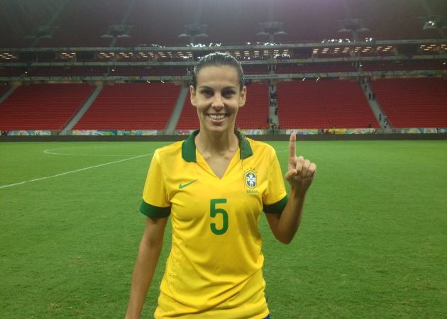Jogadora da Ferroviária marca o primeiro gol com a camisa do Brasil (Foto: Divulgação/CBF)