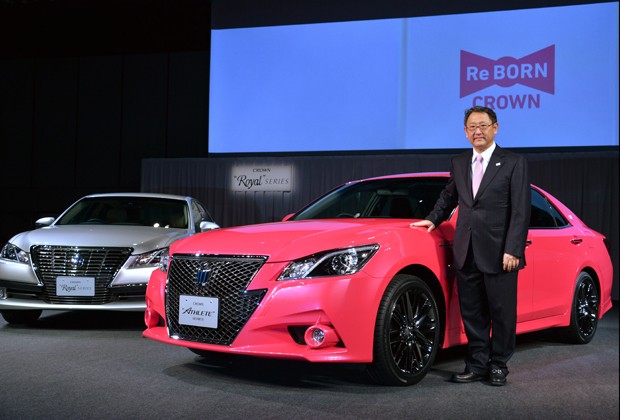 Toyota Crown (Foto: YOSHIKAZU TSUNO / AFP)