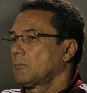 Luxemburgo se empolga com oferta, mas Palmeiras ainda adota cautela