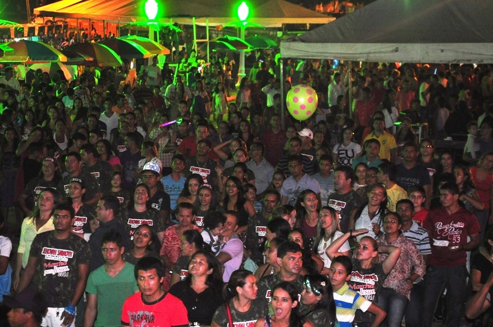 Organizaçao espera público de 20 mil pessoas no Festival do Açaí (Foto: Vanísia Nery/G1)