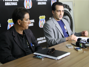 Diretor e delegado da DRCO (Foto: Jamile Alves/G1 AM)