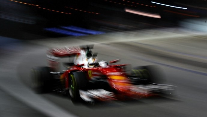Sebastian Vettel no GP de Cingapura (Foto: Getty Images)