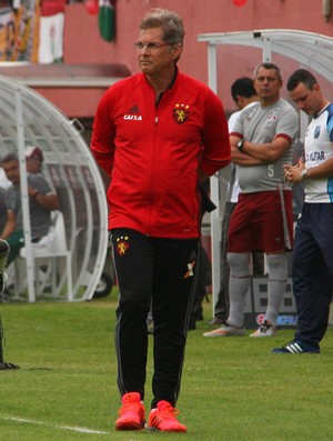 Corinthians deve apresentar Oswaldo de Oliveira ainda nesta sexta