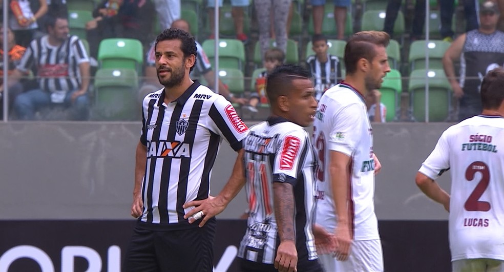 Fred passou em branco contra o ex-time (Foto: Reprodução/Premiere)