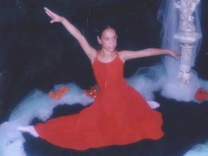 Flávia fez 10 anos balé clássico em Bauru (Foto: Wanda Suano de Carvalho/arquivo pessoal)