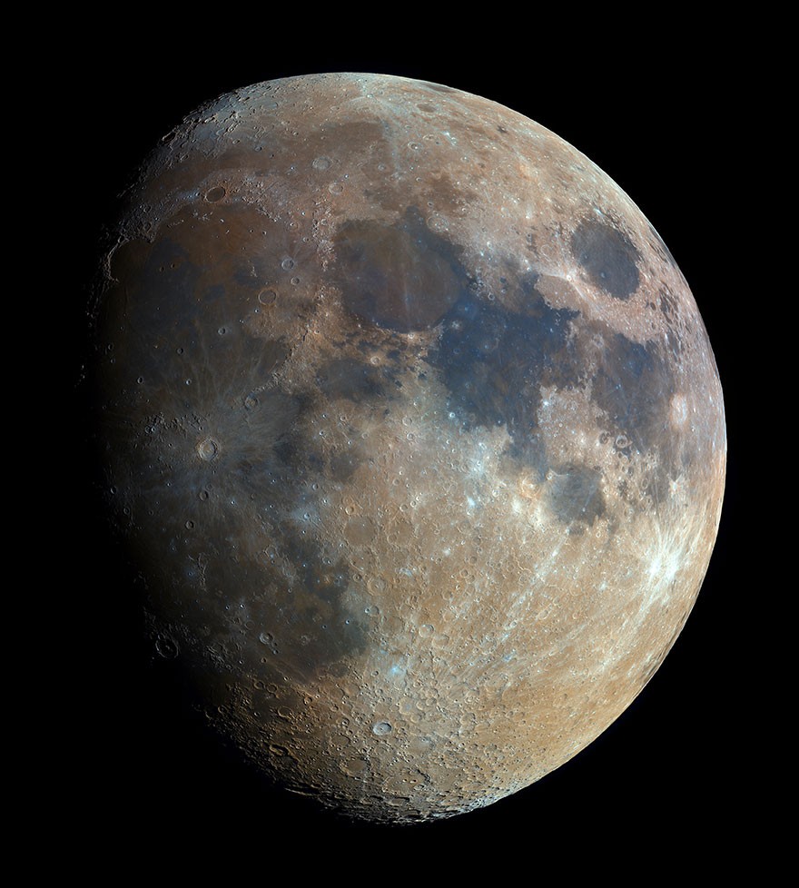 Foto amadora da lua em cores. Lua-amador1