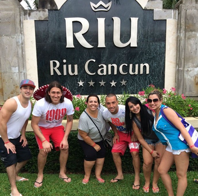 Cássio curte férias com os amigos em Cancun (Foto: Reprodução/Instagram)