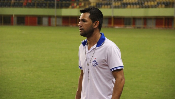 Zé Marco, técnico do Atlético-AC (Foto: Duaine Rodrigues)