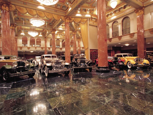 Automóveis antigos do Nethercutt Museu, em Los Angeles (Foto: AP Photo/ The Nethercutt Collection)
