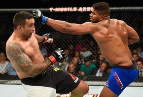 Werdum Perde Chance De Nocautear E E Derrotado Por Overeem No Ufc 213 Combate Globoesporte Com