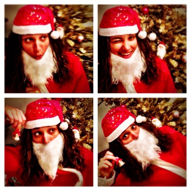 Débora Nascimento se veste de Paapai Noel (Foto: Reprodução/Instagram)