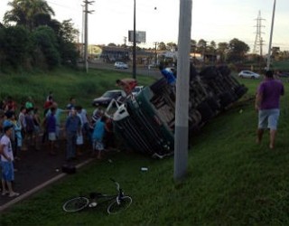 Paraná TV acidente Londrina (Foto: Alberto D'Angele/ RPCTV)