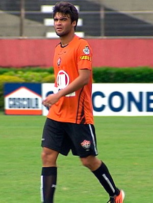 arthur mais jogador da base do vitoria (Foto: Reprodução/TV Bahia)
