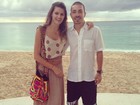 Isabelli Fontana e Di Ferrero curtem praia em Barbados