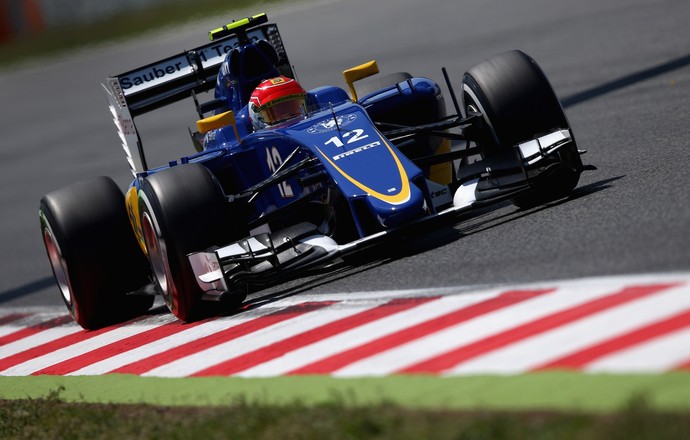 Felipe Nasr acelera a Sauber durante o treino classificatório para o GP da Espanha, no Circuito da Catalunha (Foto: Getty Images)