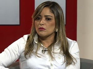 Cristiane Vieira tirou dúvidas sobre a maternidade (Foto: Reprodução/TV Anhanguera)