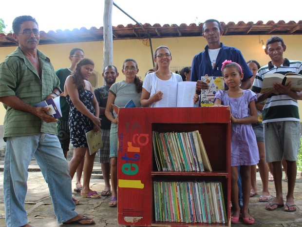 No assentamento São Joaquim 45 famílias têm acesso aos livros da minibiblioteca (Foto: Patrícia Andrade/G1)