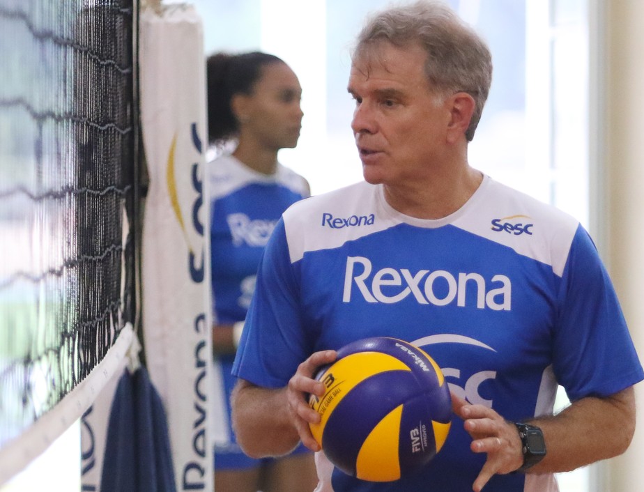 Bernardinho recusa propostas e descarta volta à seleção no futuro: 