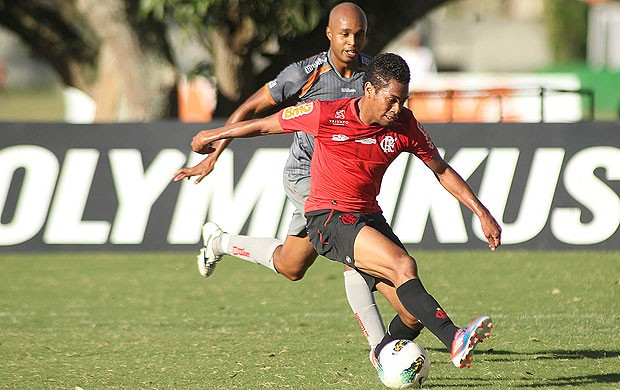 Hernane, treino do Flamengo (Foto: Maurício Val / Vipcomm)
