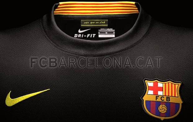 camisa barcelona preta  (Foto: Reprodução / Site Oficial do Barcelona)