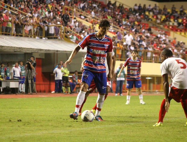 Rio Branco e Fortaleza se enfrentam na Arena da Floresta (Foto: João Paulo Maia) Rio Branco e Fortaleza se enfrentam na Arena da Floresta (Foto: João Paulo Maia)