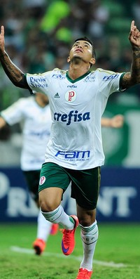Lucas Lima domina em assistências, mas Dudu o iguala nas que viram gol